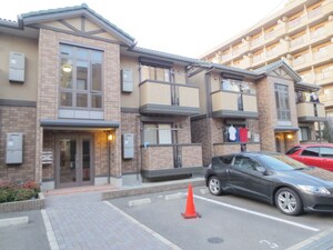 シャルム小松（Ａ）外観写真