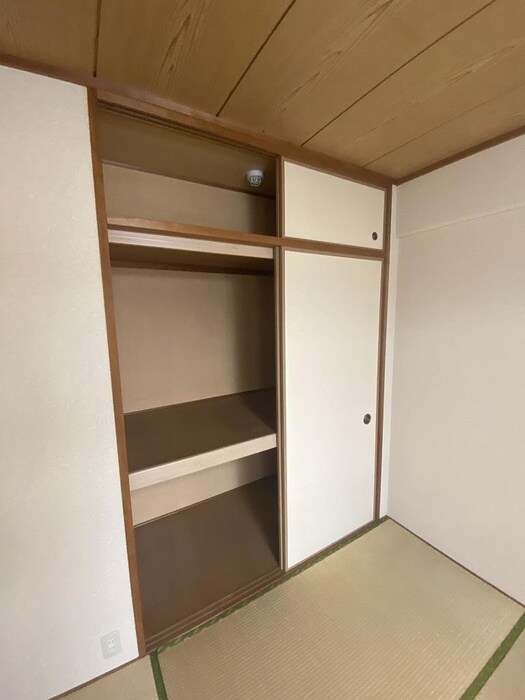物件内観写真10　(収納)