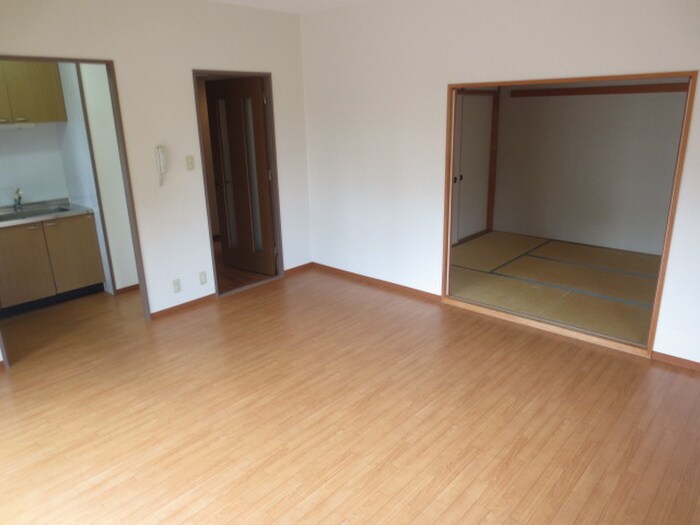 物件内観写真8　(居室)