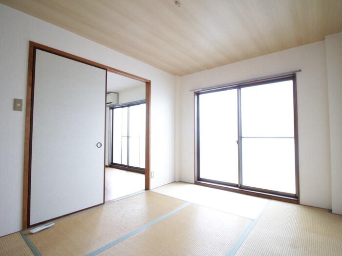 物件内観写真10　(居室)