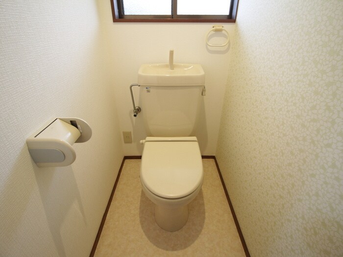 物件内観写真14　(トイレ)