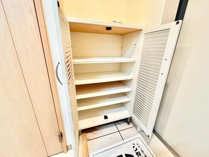 物件内観写真17　(靴箱)