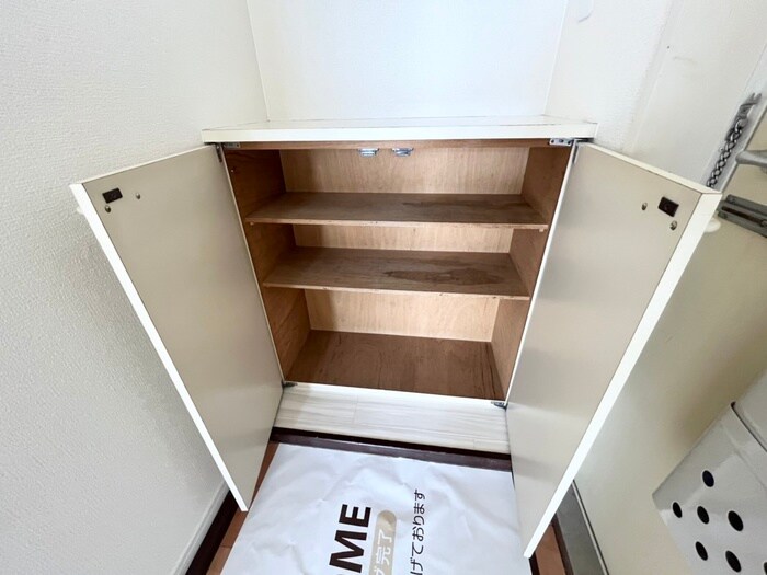 物件内観写真14　(靴箱)