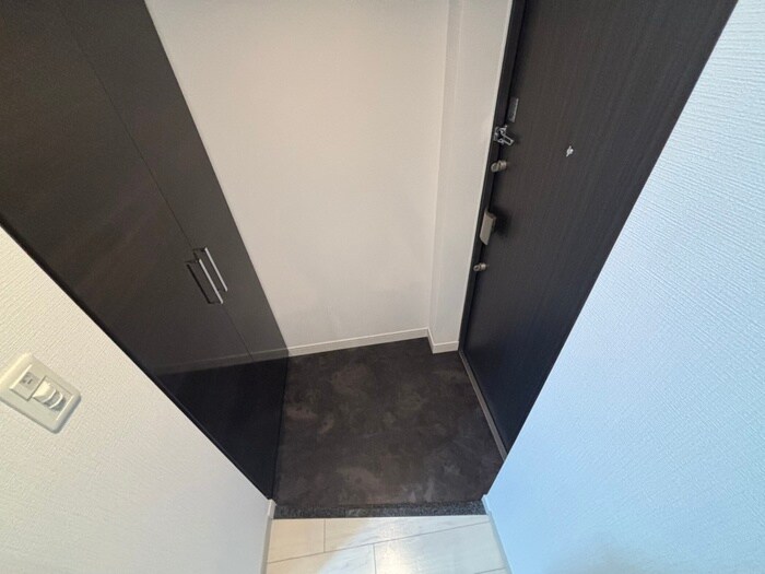 物件内観写真15　(玄関)