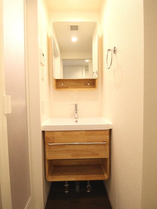 物件内観写真13　(洗面)