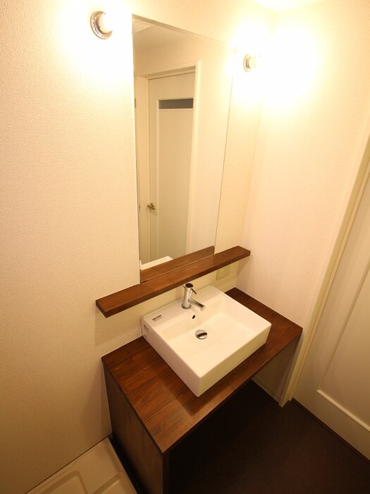 物件内観写真11　(洗面)