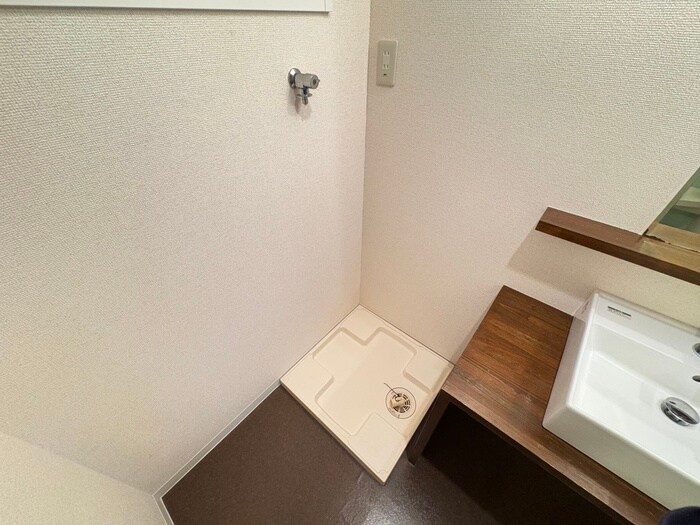 物件内観写真19　(洗濯機置場)