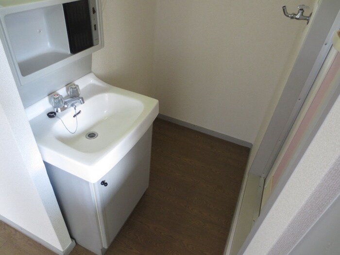 物件内観写真6　(洗面)