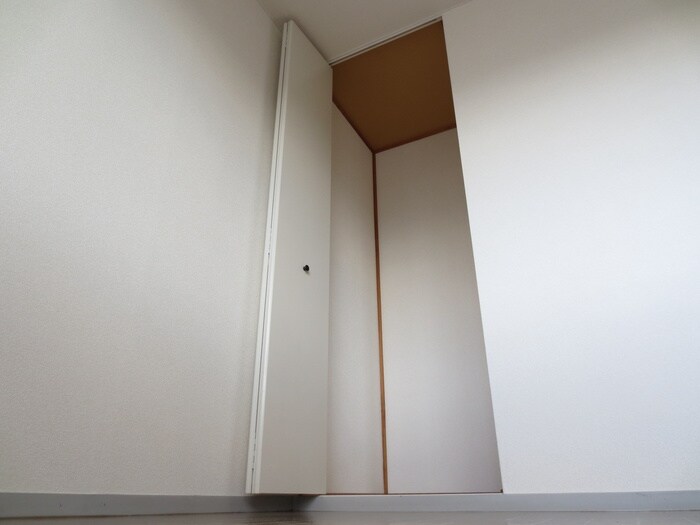 物件内観写真10　(収納)