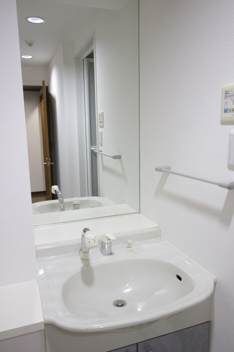 物件内観写真9　(洗面)