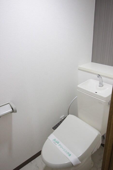 物件内観写真11　(洗濯機置場)