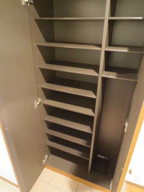 物件内観写真14　(靴箱)