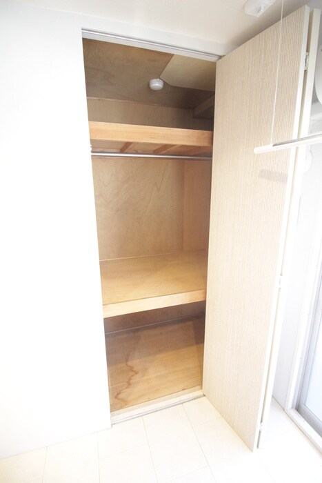 物件内観写真15　(収納)