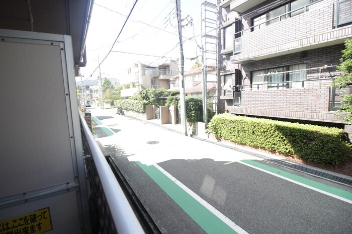 物件内観写真17　(室内からの展望)