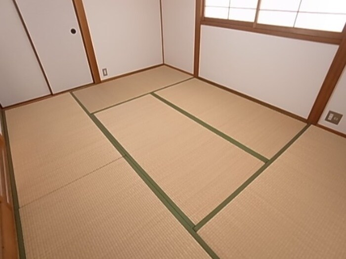 物件内観写真8　(居室)