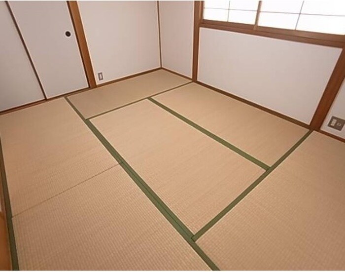 物件内観写真10　(居室)