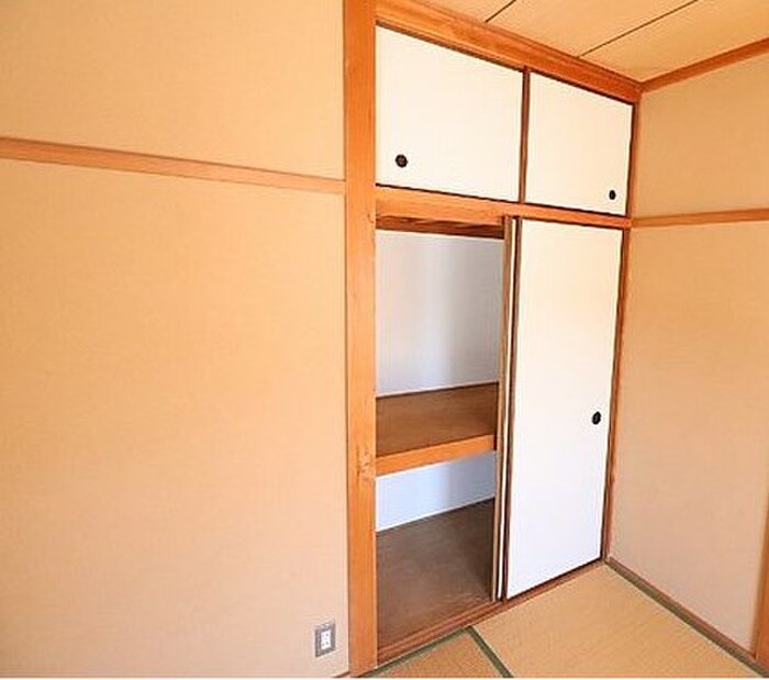 物件内観写真11　(収納)