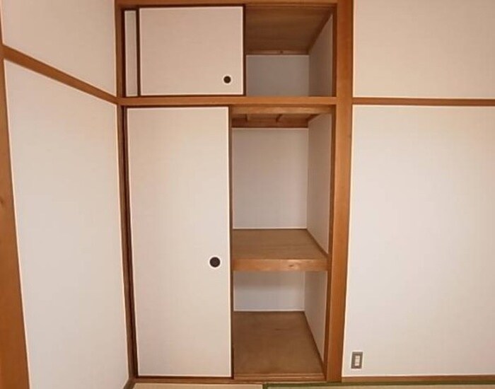 物件内観写真18　(収納)