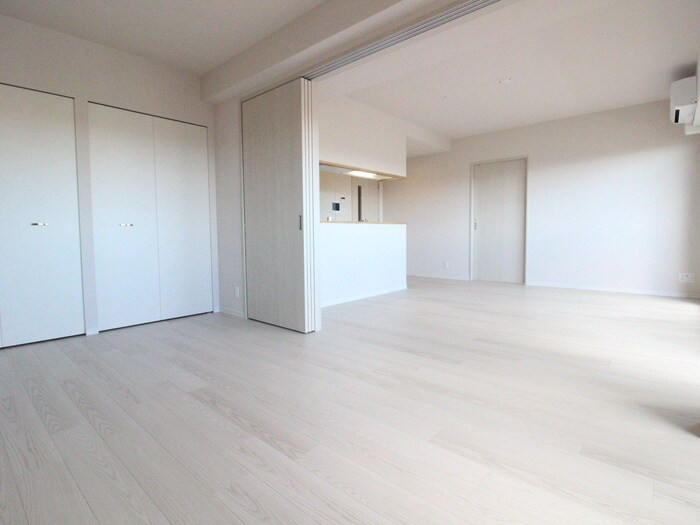 物件内観写真10　(居室)