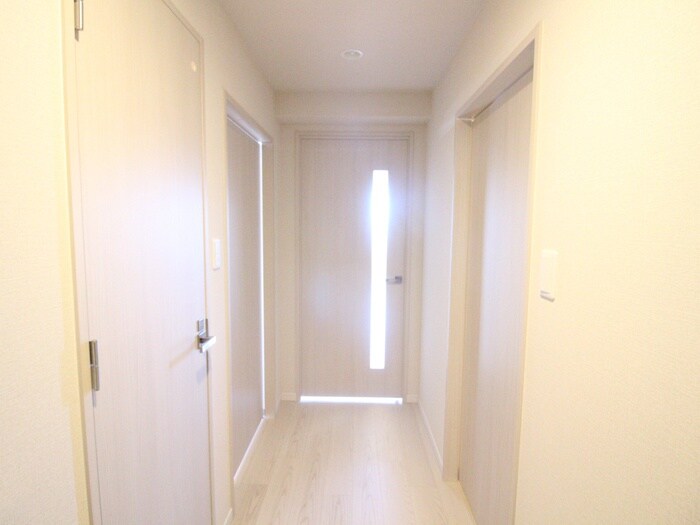 物件内観写真21　(廊下)