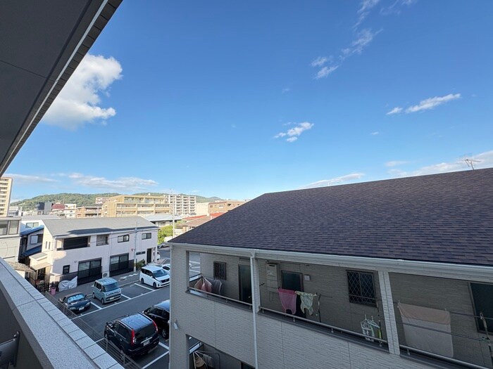 物件内観写真22　(室内からの展望)