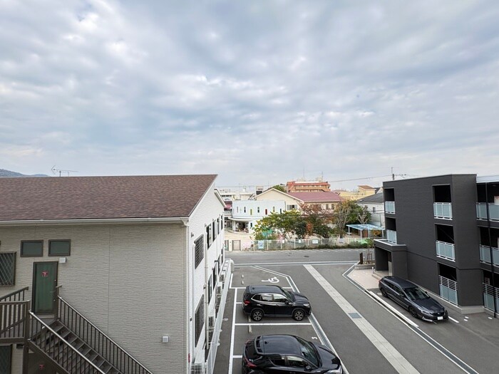 物件内観写真22　(室内からの展望)