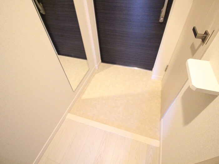 物件内観写真22　(玄関)