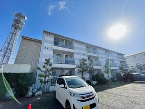 ハイツ高樋１外観写真