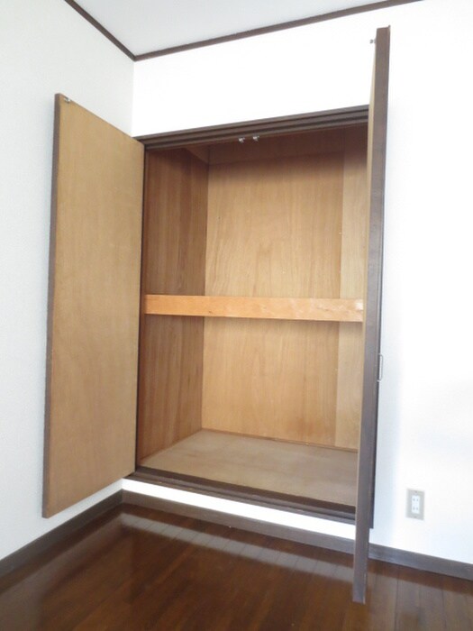 物件内観写真8　(収納)