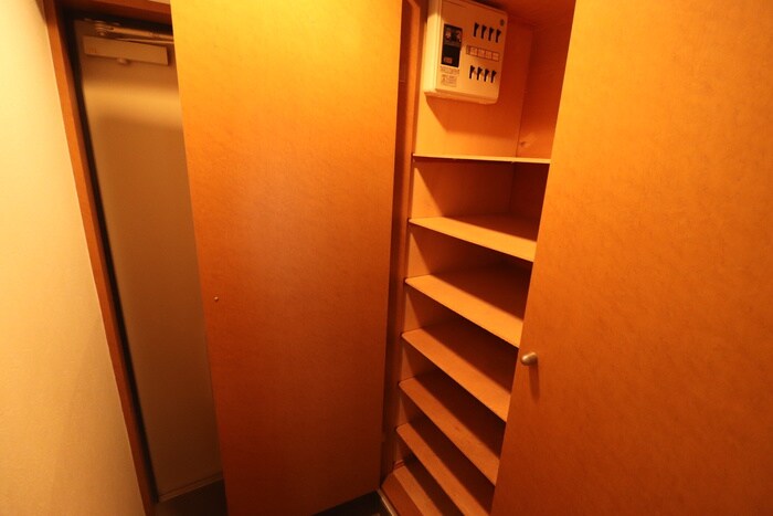 物件内観写真19　(靴箱)