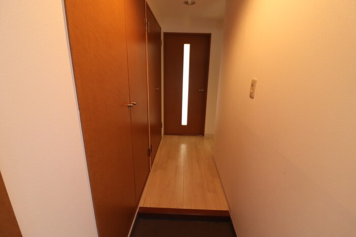 物件内観写真20　(廊下)