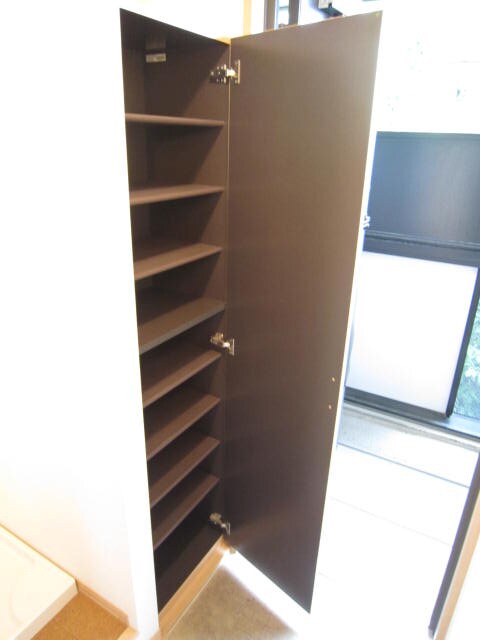 物件内観写真11　(靴箱)