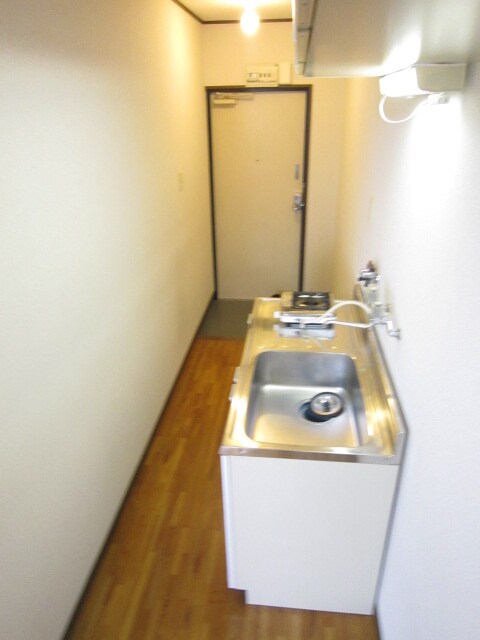 物件内観写真11　(廊下)