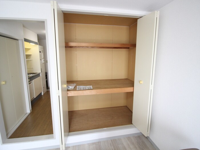 物件内観写真9　(収納)