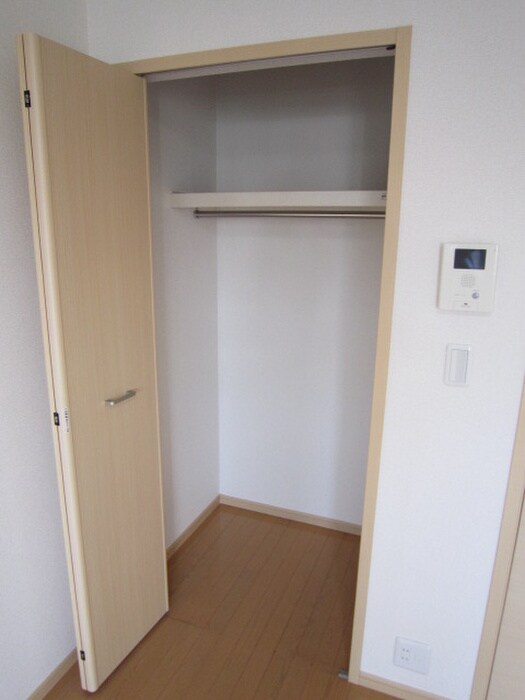 物件内観写真11　(収納)