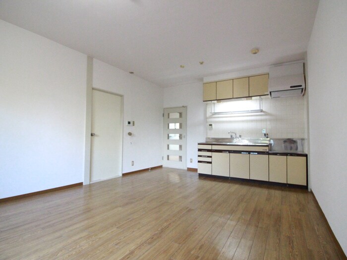 物件内観写真5　(居室)