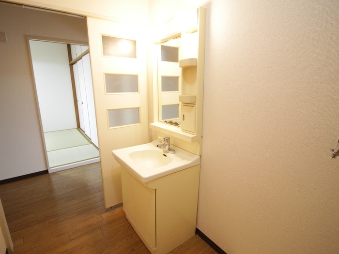 物件内観写真9　(洗面)