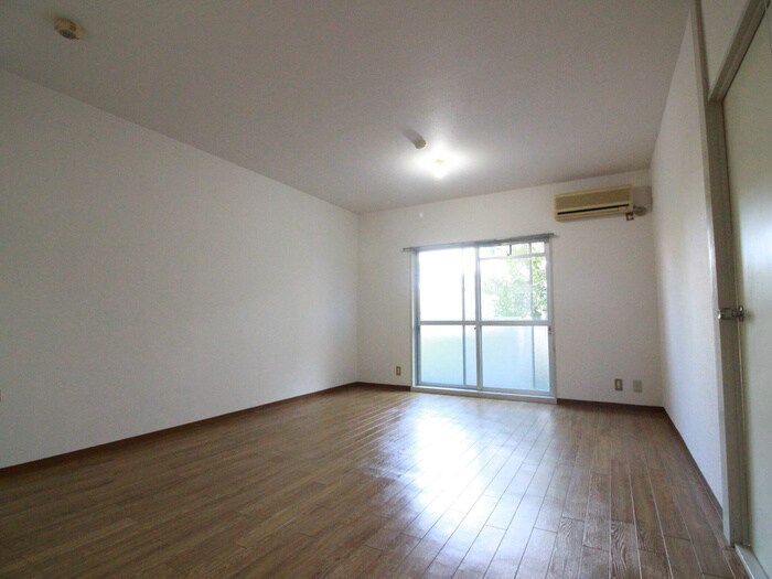 物件内観写真16　(居室)