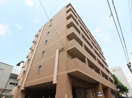 シャン・ド・フルール外観写真