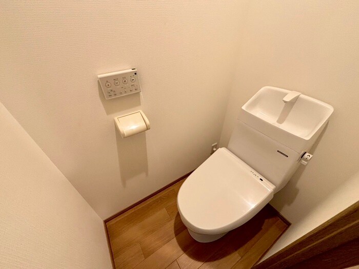 物件内観写真12　(トイレ)