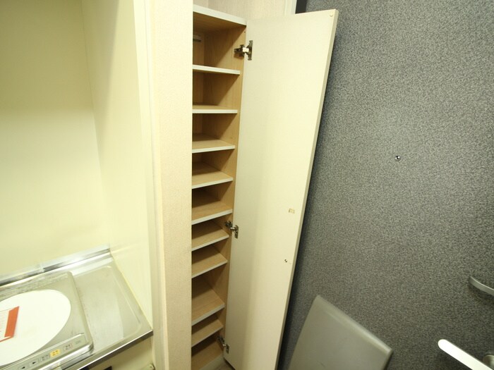 物件内観写真15　(靴箱)