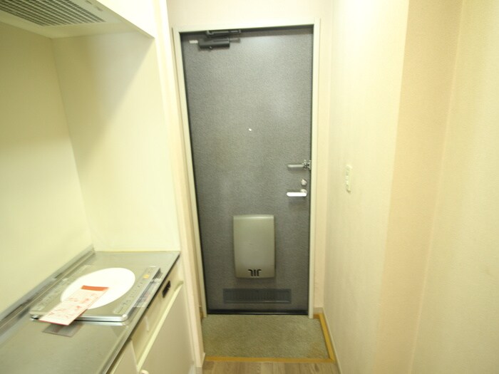 物件内観写真16　(玄関)