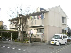 ベルナ－ル陵南Ａ棟外観写真