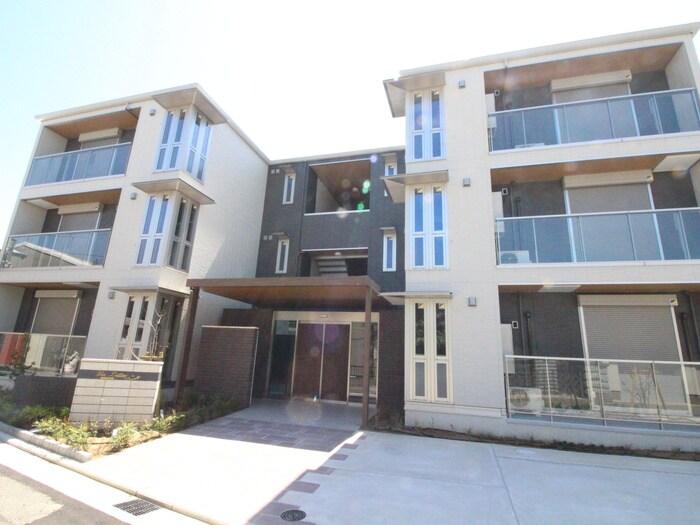 物件外観写真1　(外観写真)