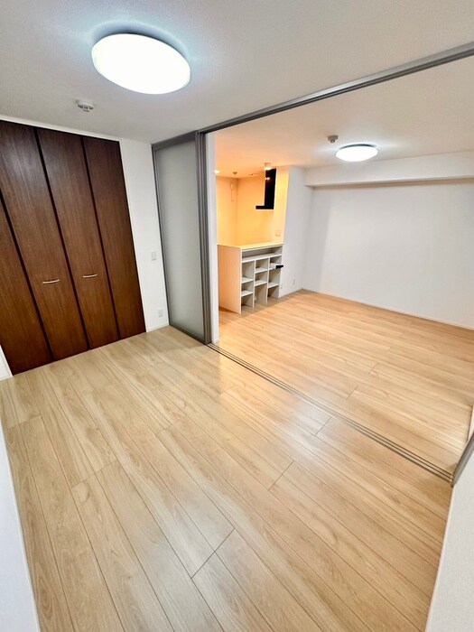 物件内観写真8　(居室)