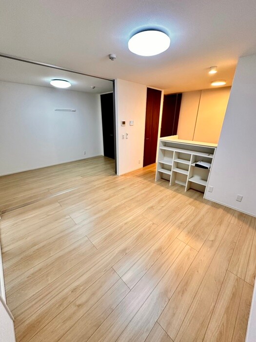 物件内観写真9　(居室)