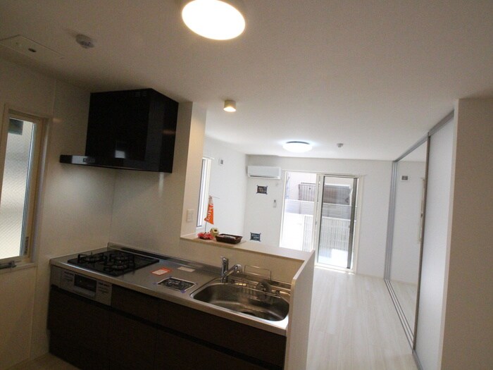 物件内観写真22　(居室)