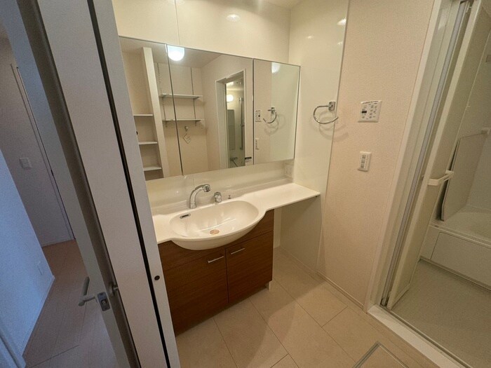 物件内観写真10　(洗面)