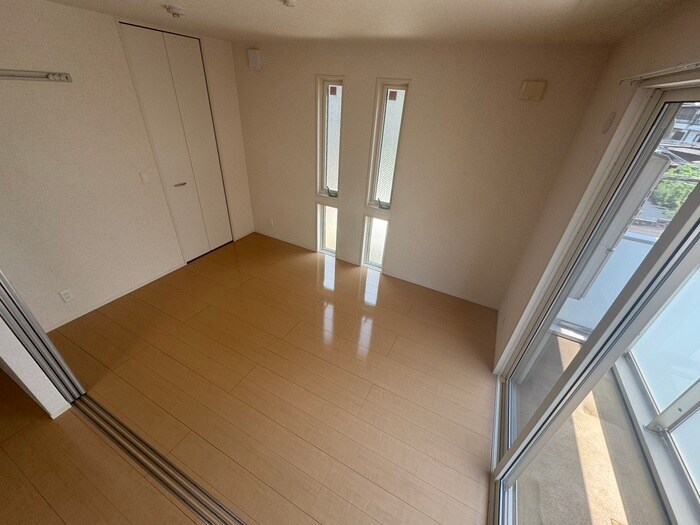 物件内観写真15　(居室)