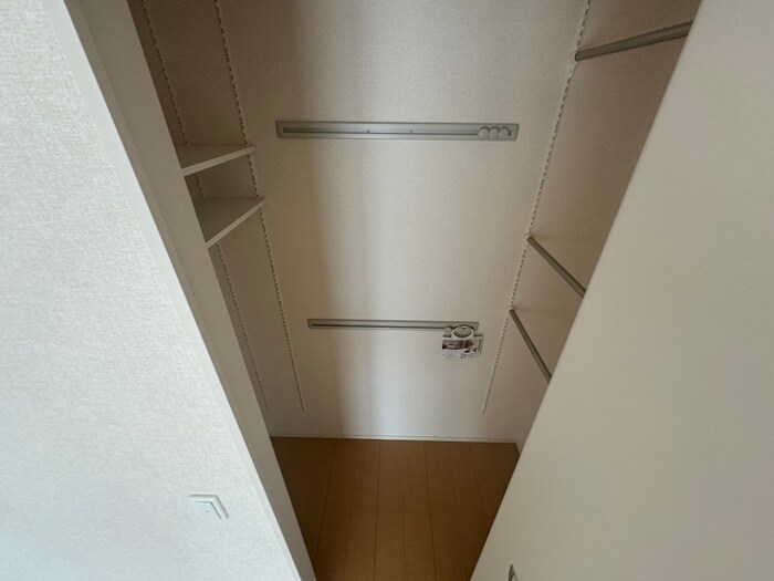 物件内観写真16　(収納)